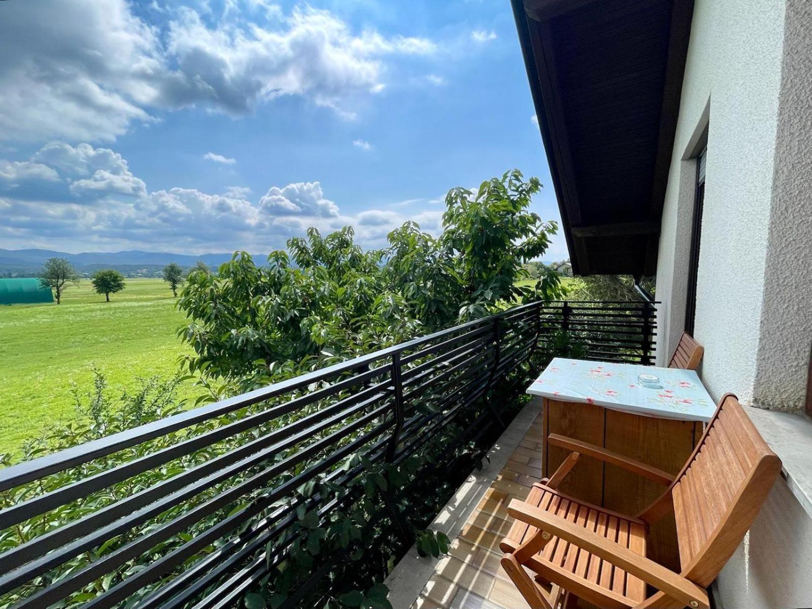 Prijeten Prostoren Apartma V Hisi Pivka Exterior photo